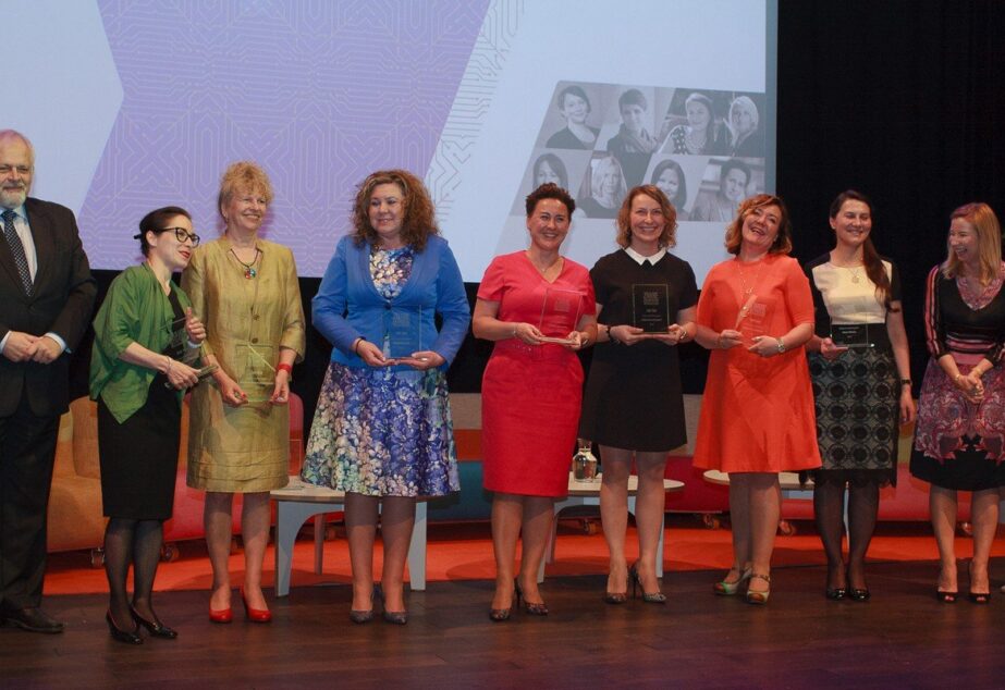 Raport „Kobiety w technologiach” – 100 kobiet zarządzających polskim sektorem teleinformatycznym
