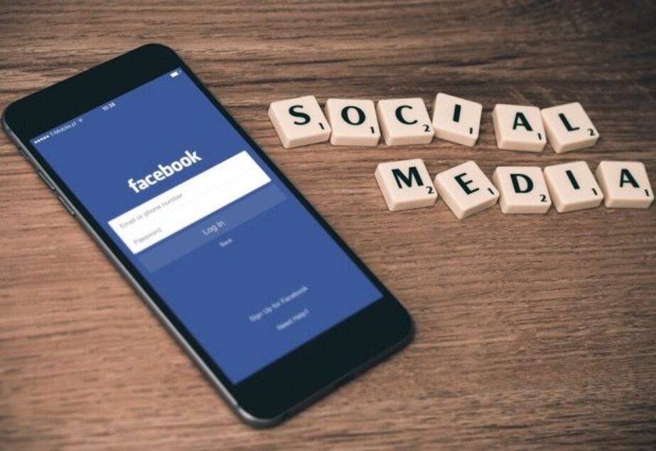 Skuteczna sprzedaż przez facebooka – poznaj nowe narzędzia