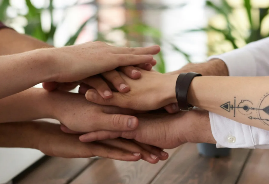 Zetki i Silversi: jak skutecznie zintegrować wielopokoleniowy zespół?