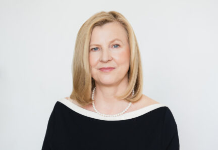 Polacy za granicą a spadki w Polsce – jak uniknąć problemów prawnych?