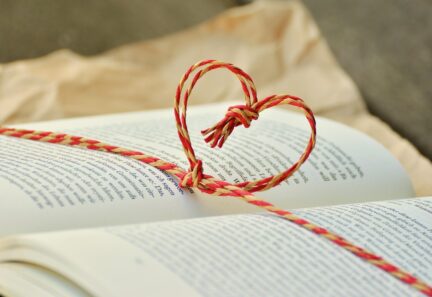 HIV i AIDS a aktywność zawodowa: czy choroba wciąż wyklucza z rynku pracy?