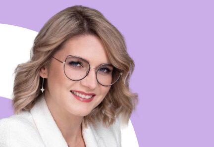 Od muzyki do mentoringu. Rozmowa z Karoliną Kizińską o sile głosu, rebrandingu i odwadze mówienia do kobiet na całym świecie